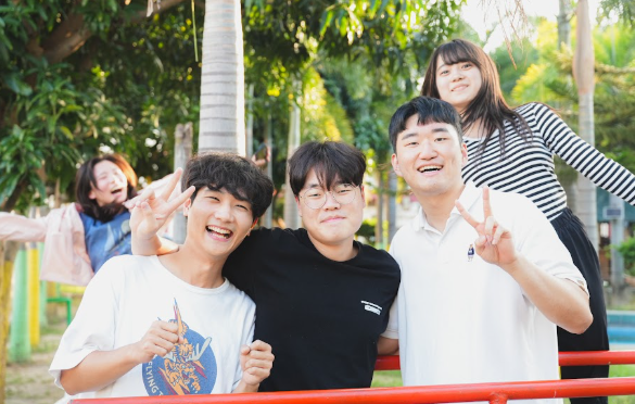 HANA Academy students posing together after class